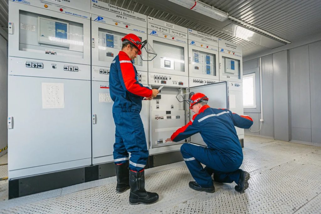 Тверьэнерго модернизирует устройства релейной защиты и автоматики на подстанциях