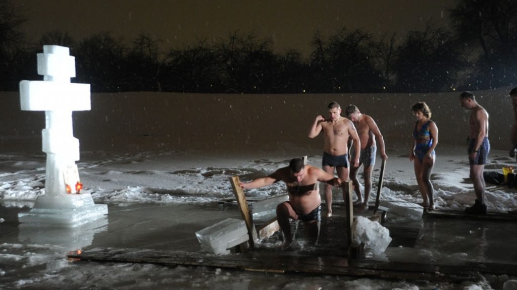 Журналисты РИА «Верхневолжье» окунутся в крещенскую прорубь