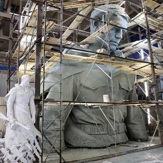 Скульптор Ржевского мемориала поделился фото создания колоссального монумента Скульптор Ржевского мемориала поделился фото создания колоссального монумента
