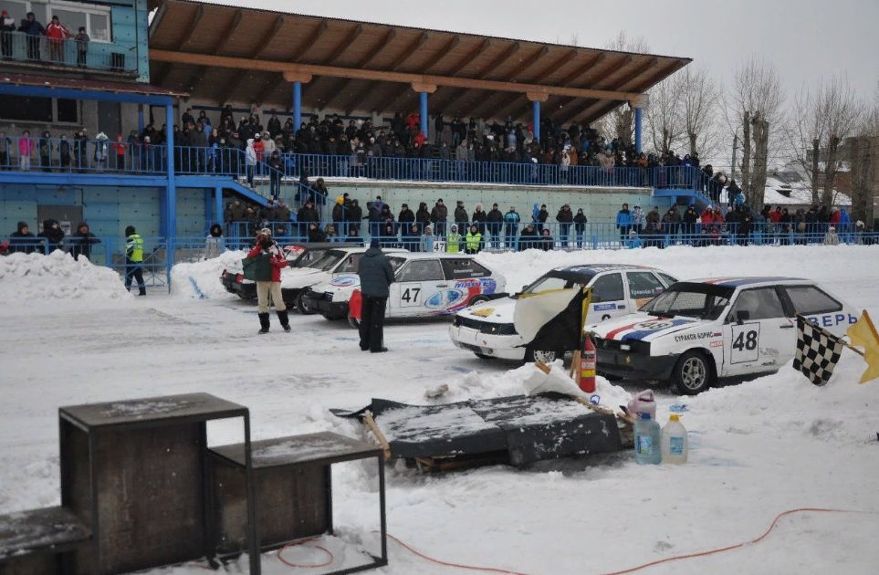 В Твери пройдут зимние трековые автогонки В Твери пройдут зимние трековые автогонки