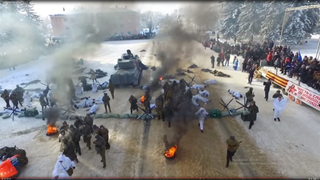 Бой за освобождение Нелидово воссоздали в Тверской области ВИДЕО Бой за освобождение Нелидово воссоздали в Тверской области ВИДЕО