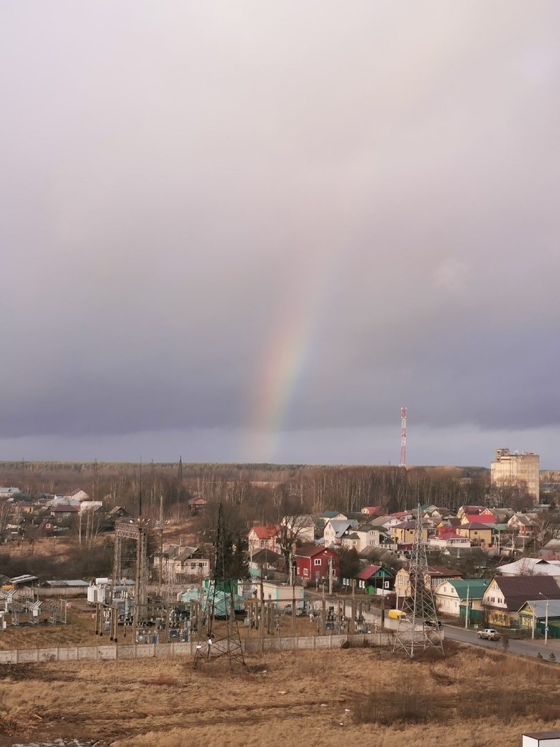 В Твери сфотографировали январскую радугу В Твери сфотографировали январскую радугу