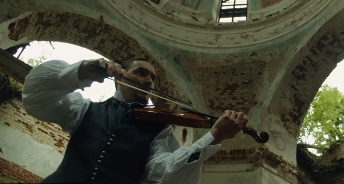 Музыканты исполнили Баха в заброшенных храмах Тверской области