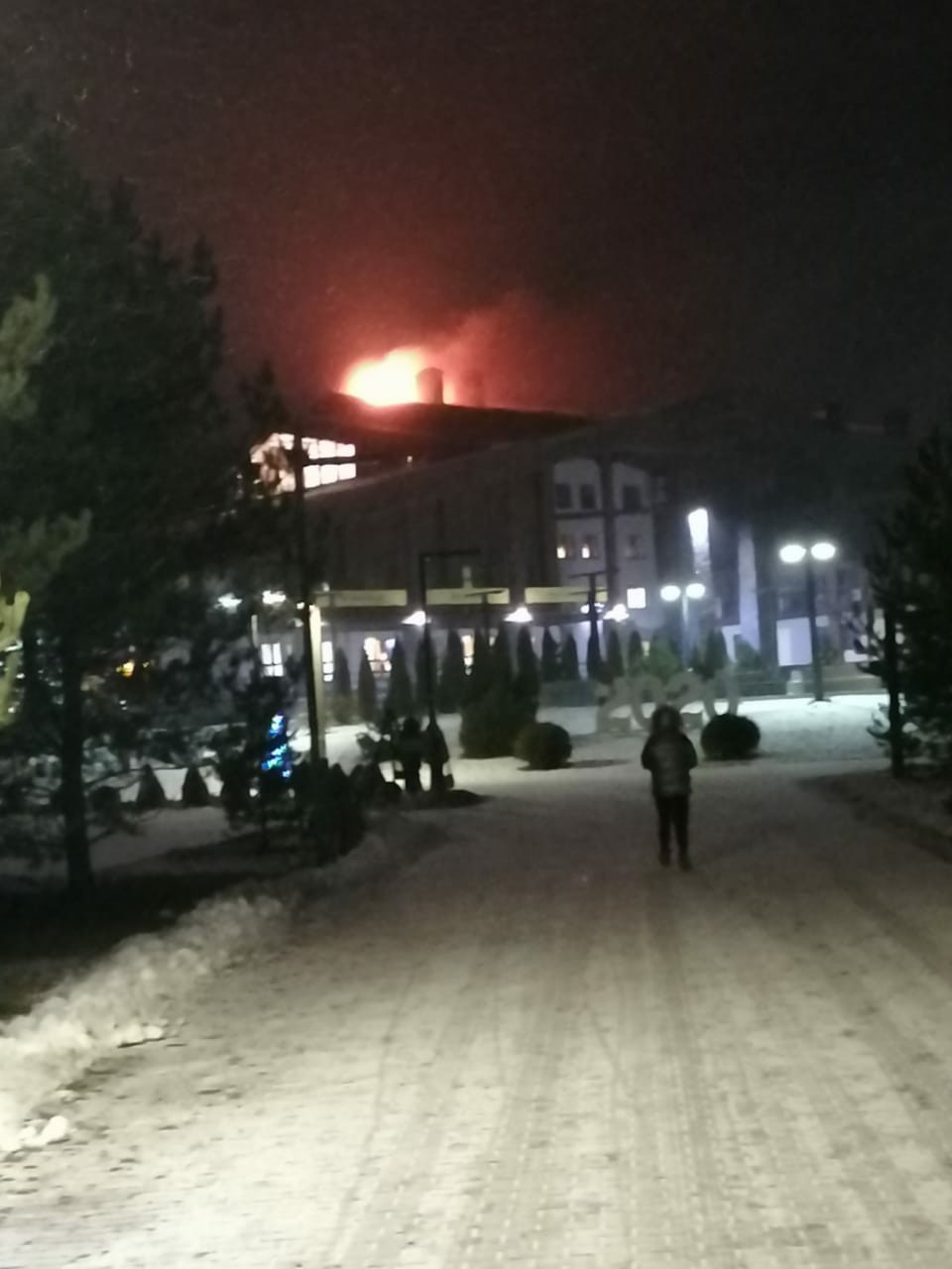 Пожар в гостинице в Тверской области удалось потушить без жертв