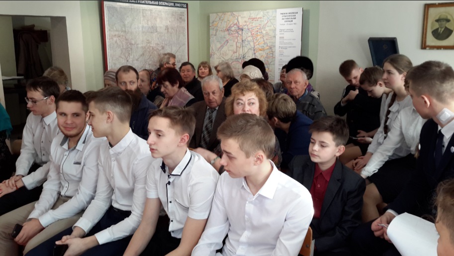 В Ржевском музее посвятили вечер поэту-фронтовику Николаю Зиновьеву В Ржевском музее посвятили вечер поэту-фронтовику Николаю Зиновьеву