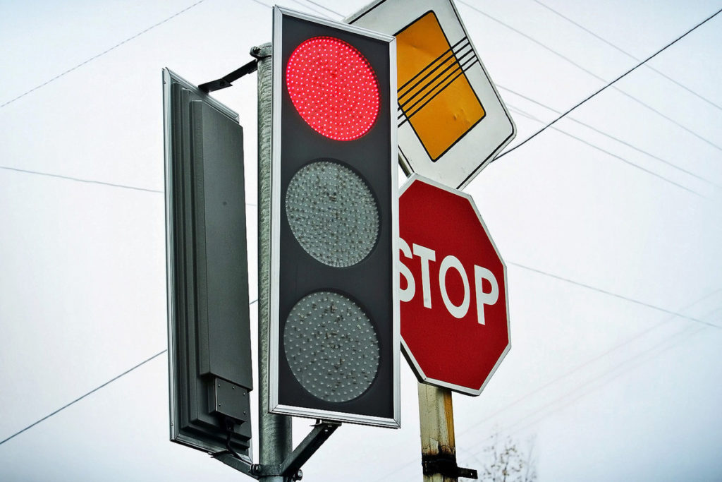 В Твери изменился режим работы светофора В Твери изменился режим работы светофора