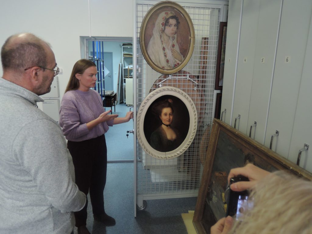 Тверская картинная галерея вновь открывает свои запасники Тверская картинная галерея вновь открывает свои запасники