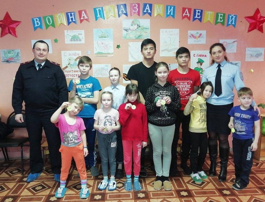 В Бологовском районе прошла акция «День правовой помощи детям» В Бологовском районе прошла акция «День правовой помощи детям»