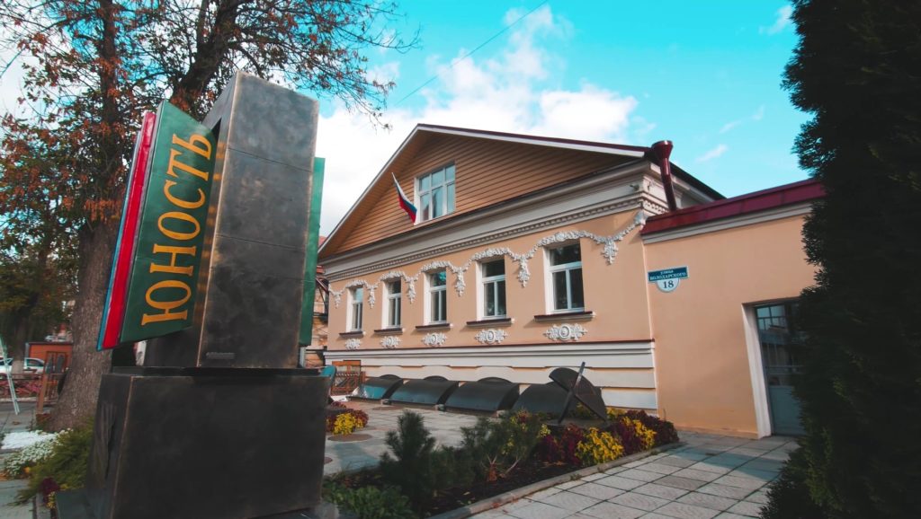 В Доме поэзии Андрея Дементьева в Твери пройдет концерт, посвященный 75-летию Победы В Доме поэзии Андрея Дементьева в Твери пройдет концерт, посвященный 75-летию Победы