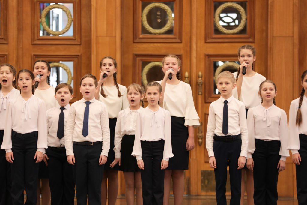 Юные вокалистки из Конаково выступят в Музее Победы