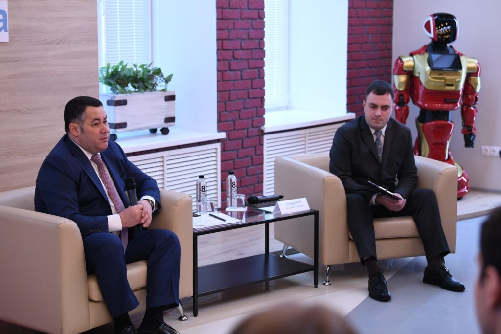 Игорь Руденя обсудил развитие науки с молодыми учеными Тверской области Игорь Руденя обсудил развитие науки с молодыми учеными Тверской области