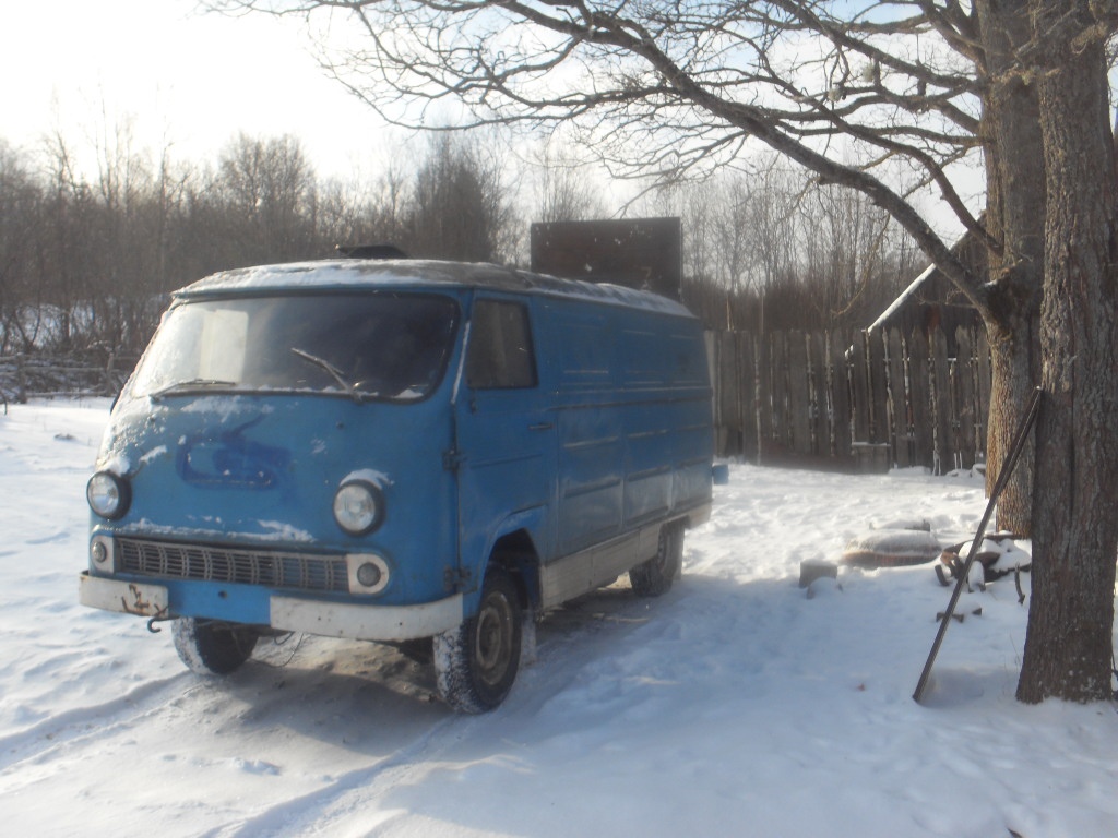 Житель Тверской области создал автомобиль для коровьих свадеб