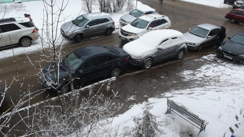 Жители Твери делятся впечатлениями о любителях парковаться впритык Жители Твери делятся впечатлениями о любителях парковаться впритык