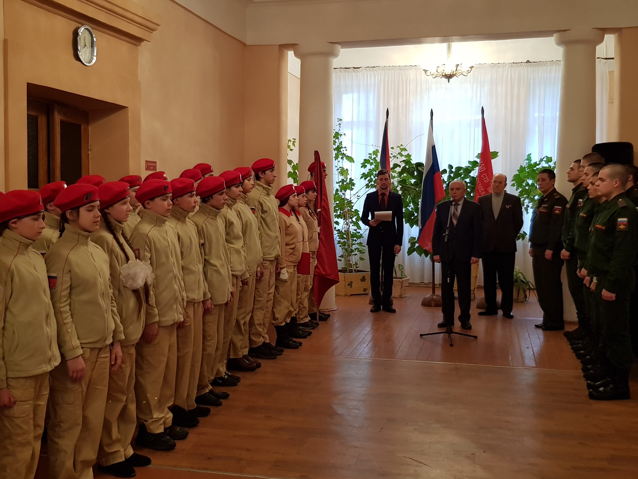 Торопецкие школьники пополнили ряды Юнармии Торопецкие школьники пополнили ряды Юнармии