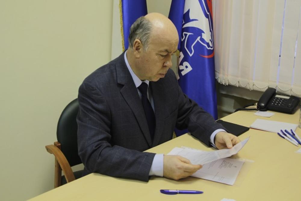 Валерий Иванов: Только подняв престиж отрасли, можно обеспечить приток кадров в нее Валерий Иванов: Только подняв престиж отрасли, можно обеспечить приток кадров в нее
