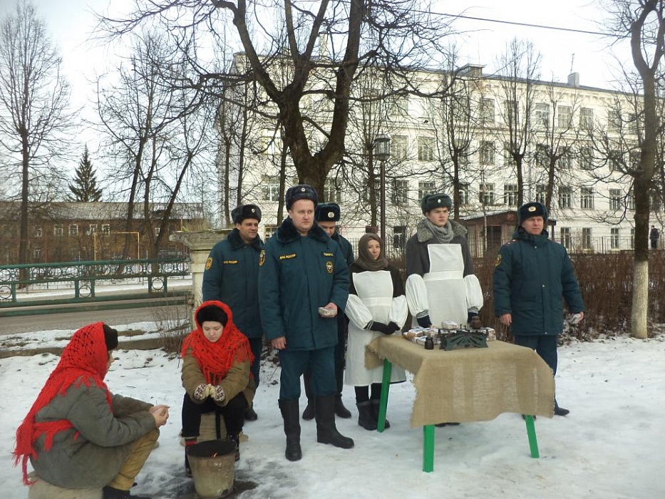 Бологовские пожарные приняли участие в акции "Блокадный хлеб" Бологовские пожарные приняли участие в акции "Блокадный хлеб"