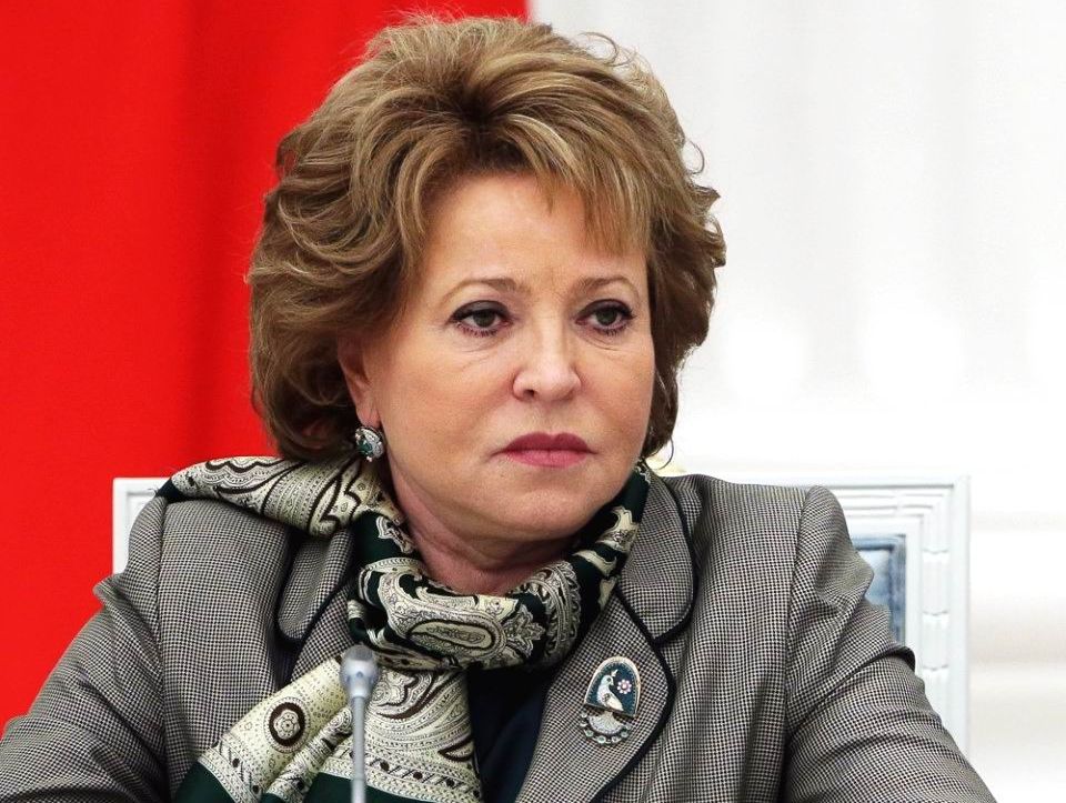 Валентина Матвиенко передаст белорусам землю с мест захоронения советских солдат подо Ржевом Валентина Матвиенко передаст белорусам землю с мест захоронения советских солдат подо Ржевом