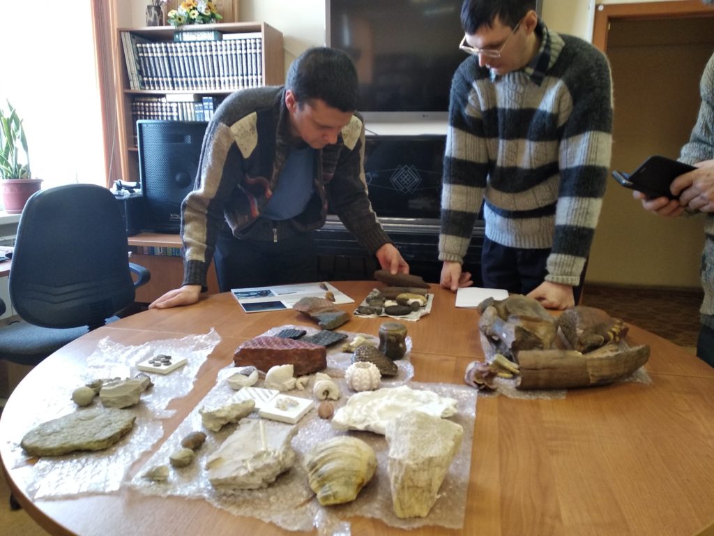 Спецпроект "Тверьлайф": Тактильную палеонтологическую выставку провели в Твери