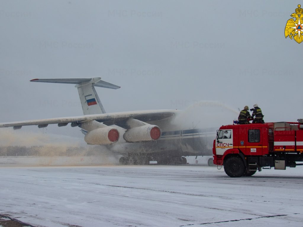 В Твери на аэродроме «Мигалово» пожарные тушили самолет
