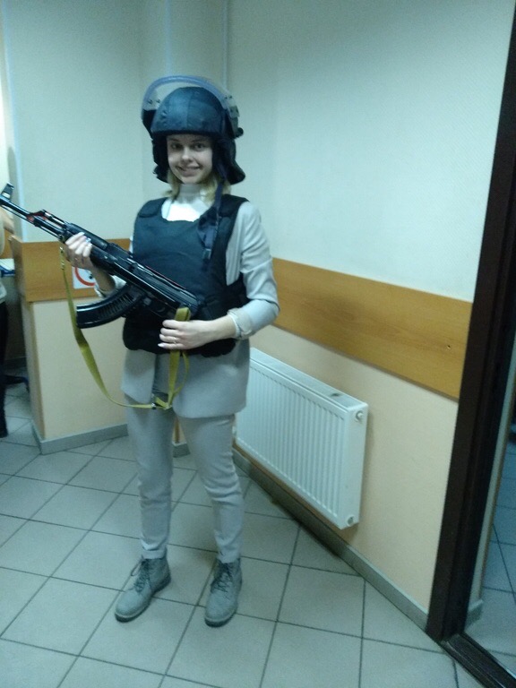 Тверские старшеклассники надели амуницию сотрудников МВД