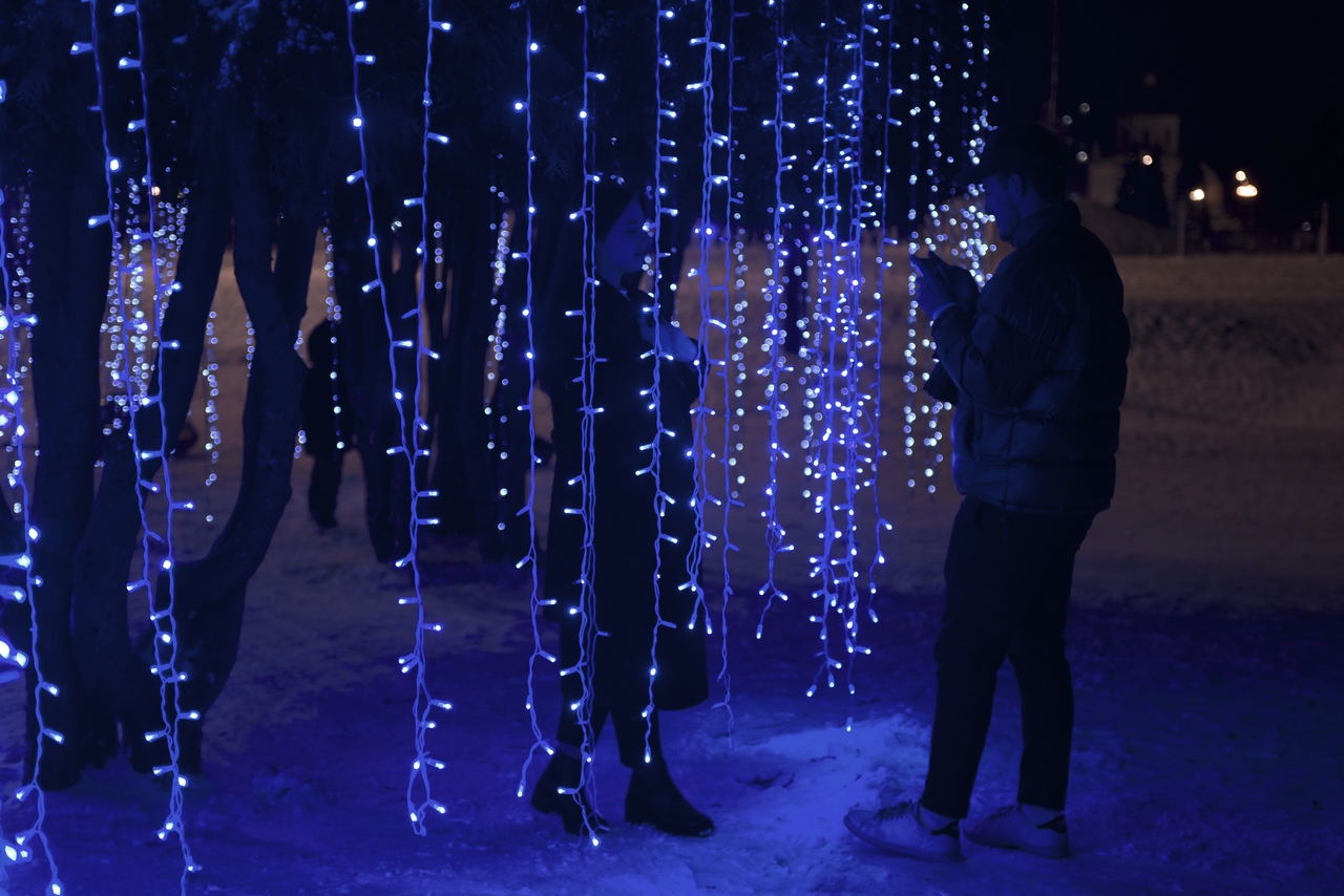 Жители и гости города спешат сфотографироваться с тверской "Эйвой"