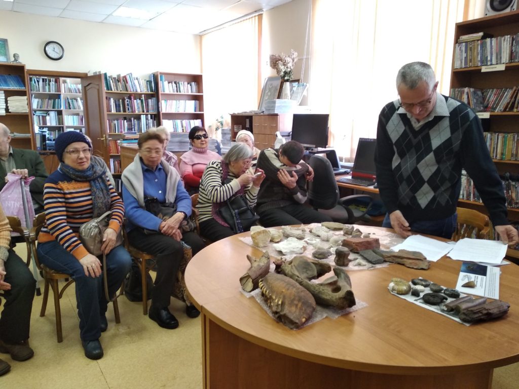 Спецпроект "Тверьлайф": Тактильную палеонтологическую выставку провели в Твери