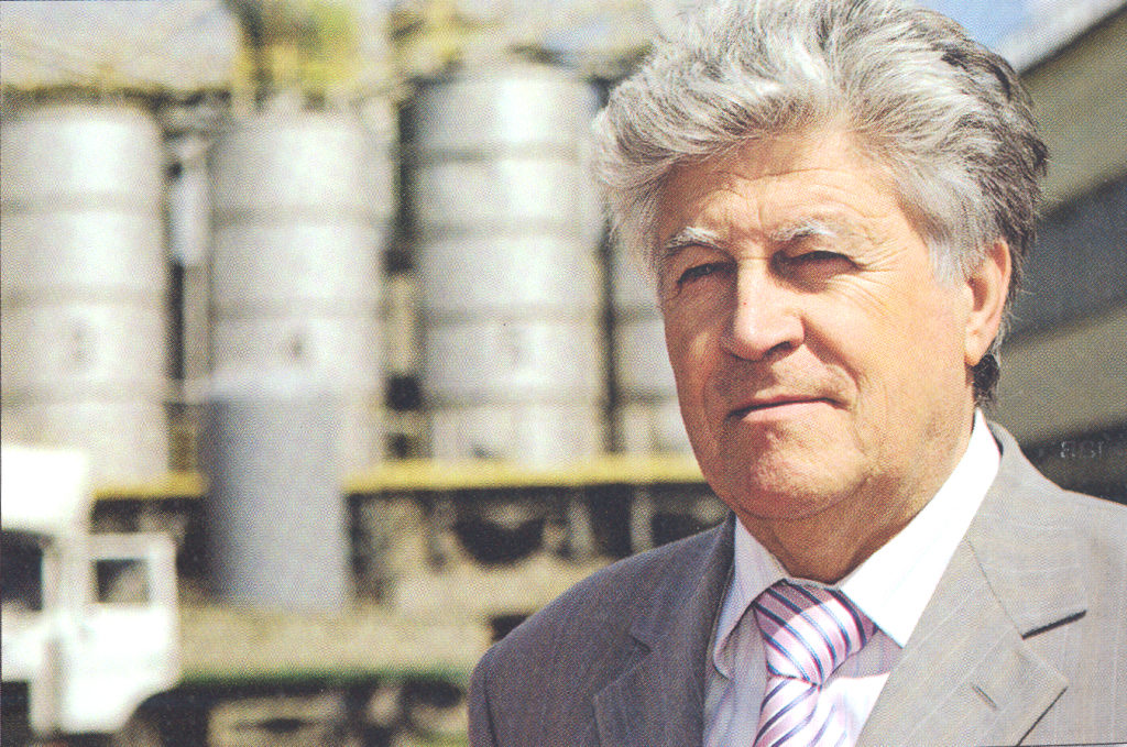 Роберт Шнейдер: Стоит обратить внимание на дворовые территории и тротуары Роберт Шнейдер: Стоит обратить внимание на дворовые территории и тротуары