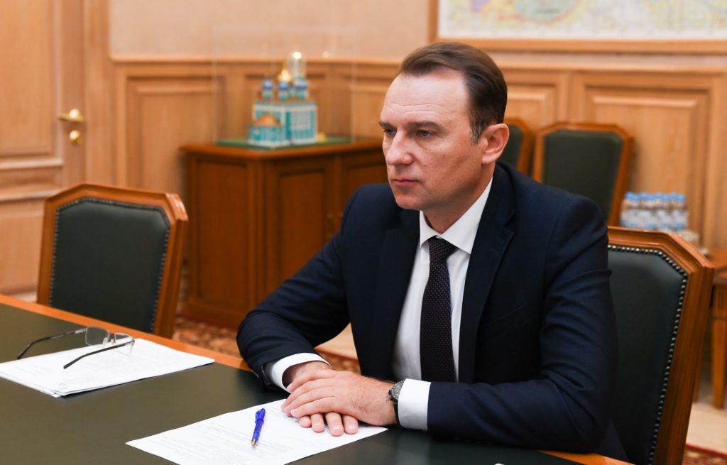 Геннадий Ломака: Развитие медицины, особенно на периферии - одна из самых актуальных на сегодня проблем Геннадий Ломака: Развитие медицины, особенно на периферии - одна из самых актуальных на сегодня проблем