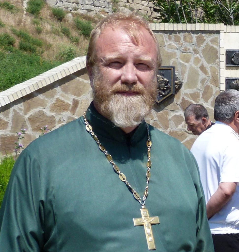 Геннадий Ульянич: Когда перестанут делать аборты, я напишу песню в мажоре