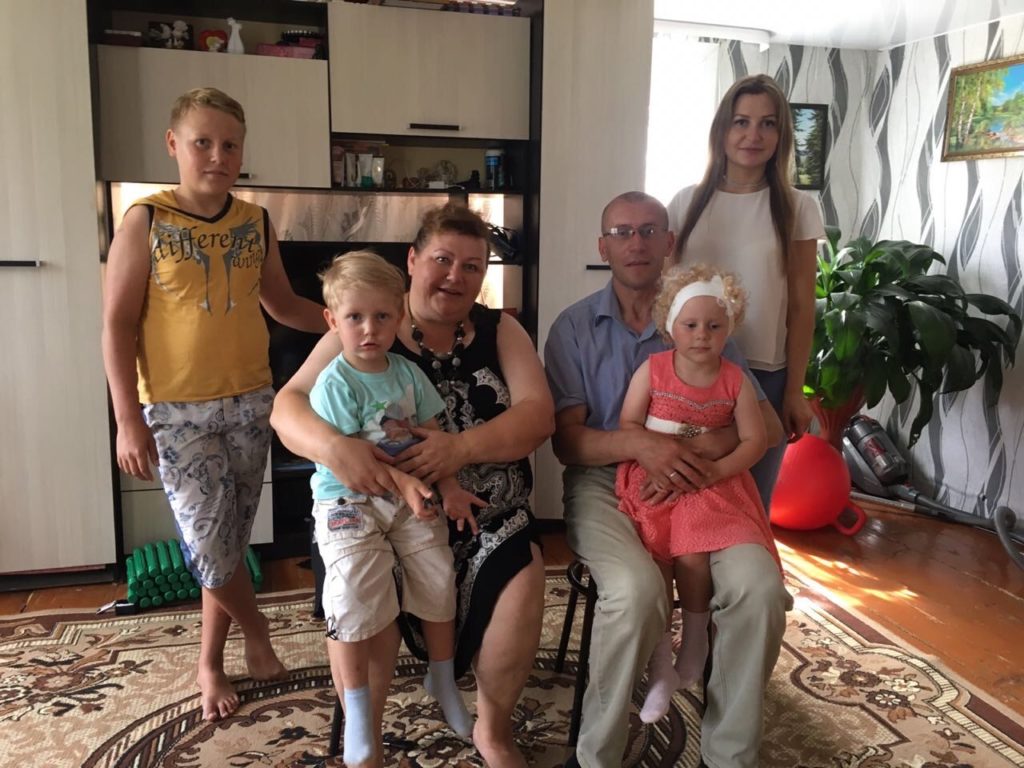 Татьяна и Олег Смирновы: мер поддержки в области принято много, они хорошие, но важно, чтобы они дошли до районов