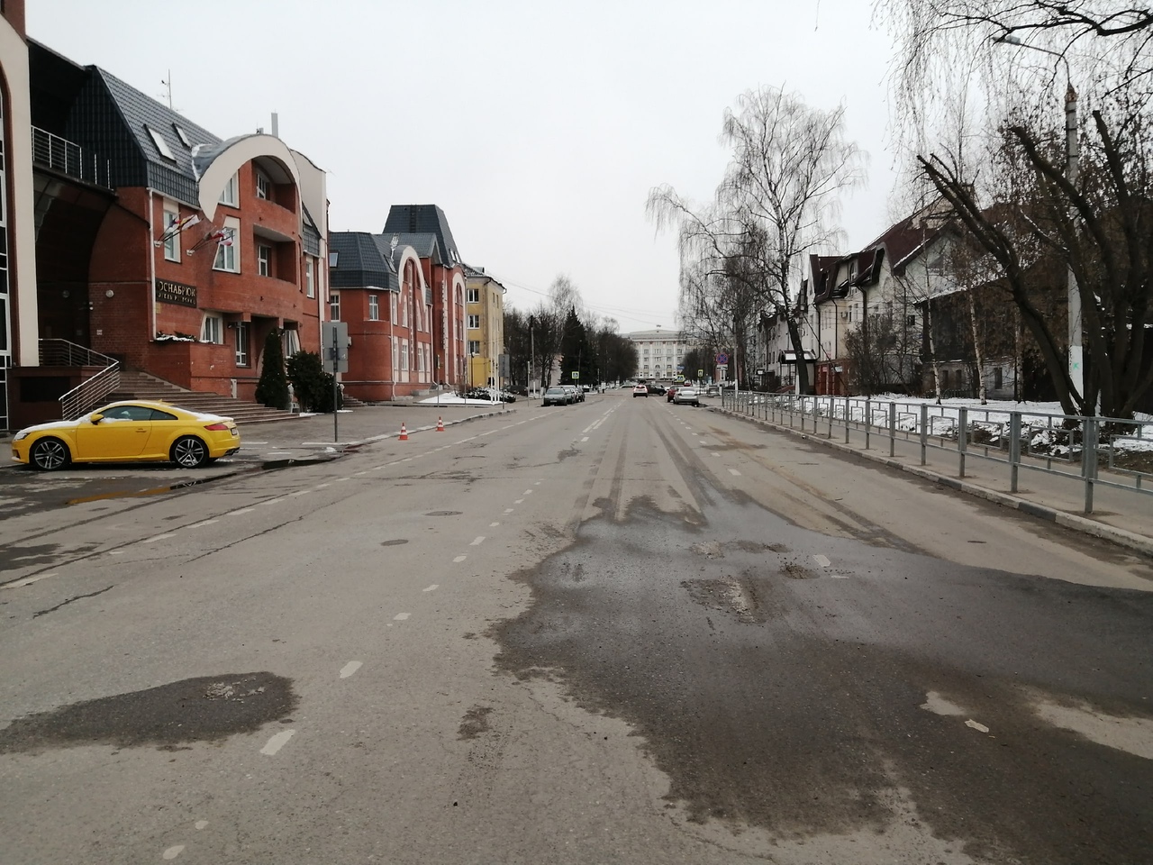 Тверь ударила по коронавирусу социальной дистанцией и самоизоляцией