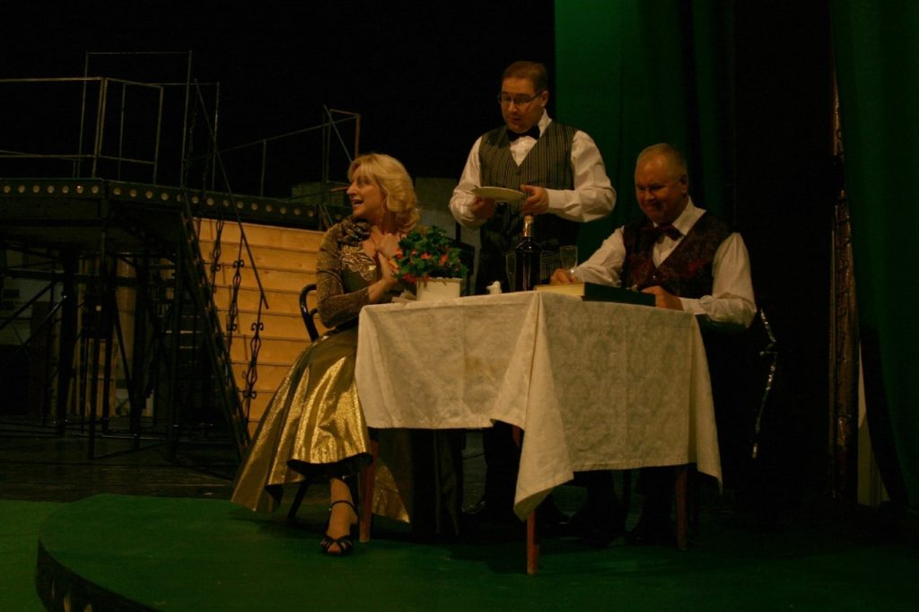 "Осторожно! Любовь!": Юнкор "Тверьлайф" пообщался с режиссёром спектакля перед премьерой