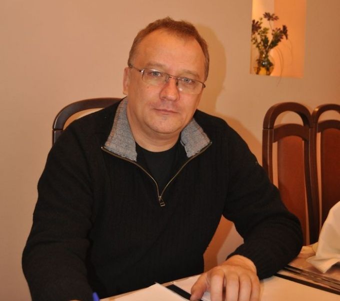Эдуард Белых: «Знать Конституцию - это обязанность гражданина» Эдуард Белых: «Знать Конституцию - это обязанность гражданина»