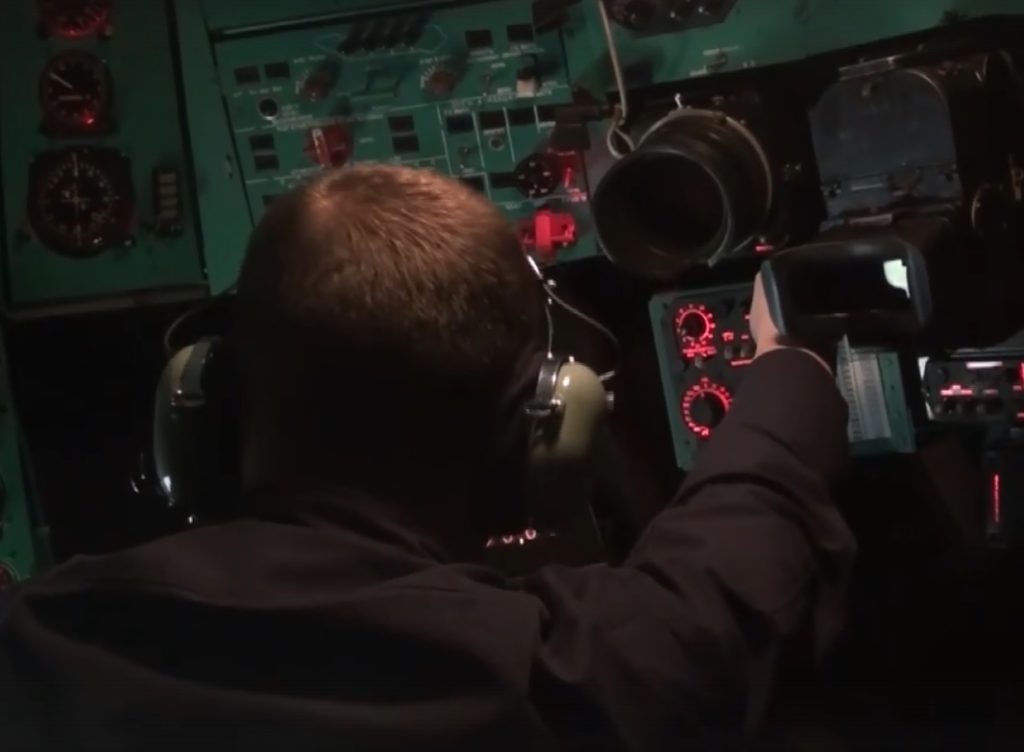 Стрельба из авиационных пушек и сброс бомб в Тверской области попали на видео Стрельба из авиационных пушек и сброс бомб в Тверской области попали на видео