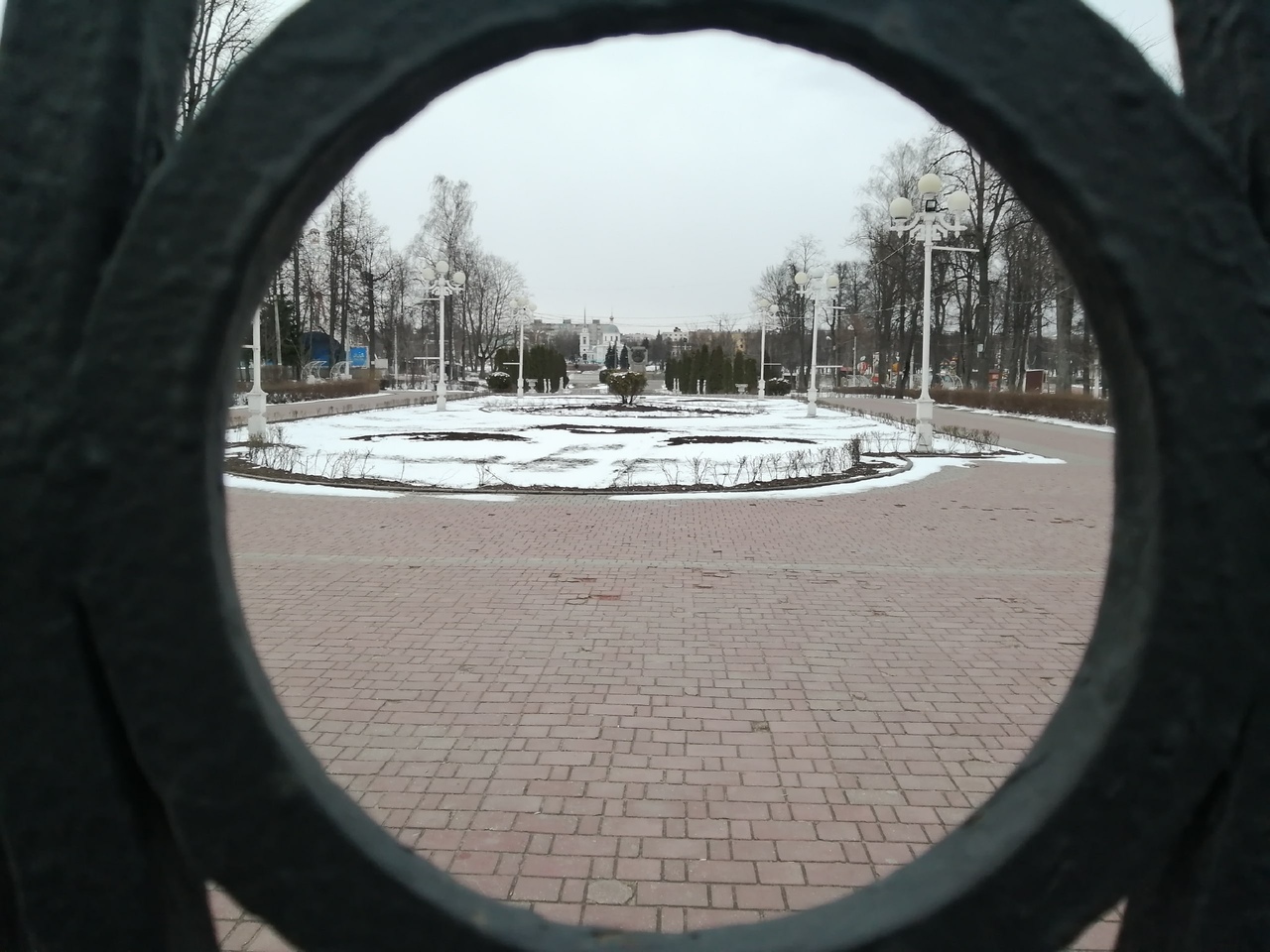 Тверь ударила по коронавирусу социальной дистанцией и самоизоляцией