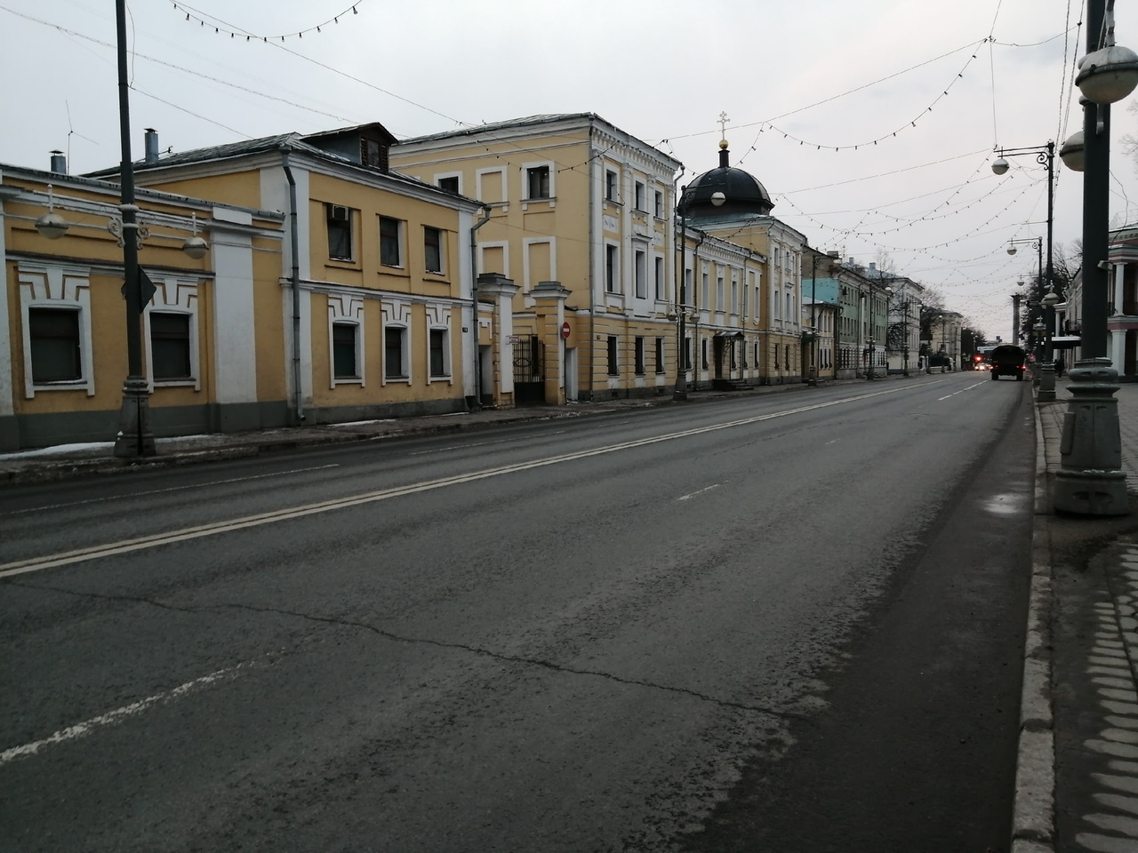Тверь ударила по коронавирусу социальной дистанцией и самоизоляцией Тверь ударила по коронавирусу социальной дистанцией и самоизоляцией