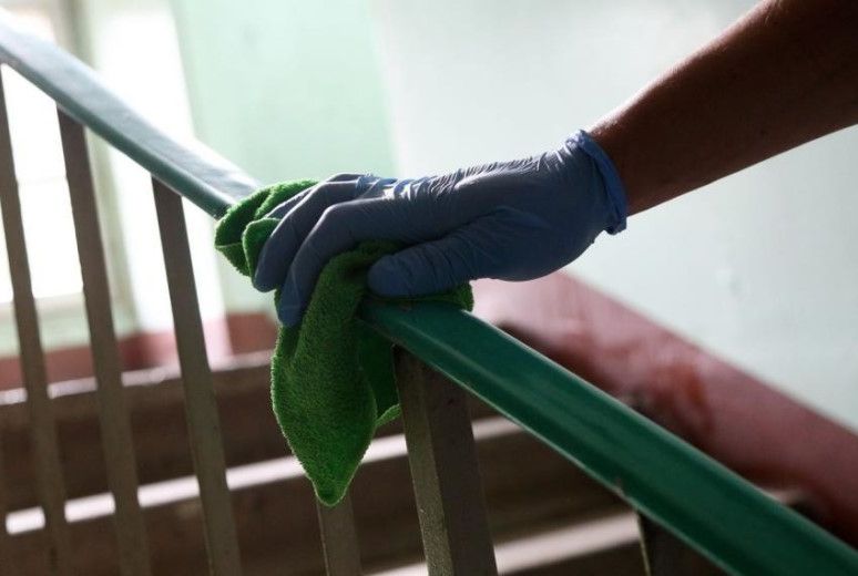 Управляющим компаниям Тверской области рекомендовано чаще мыть подъезды Управляющим компаниям Тверской области рекомендовано чаще мыть подъезды