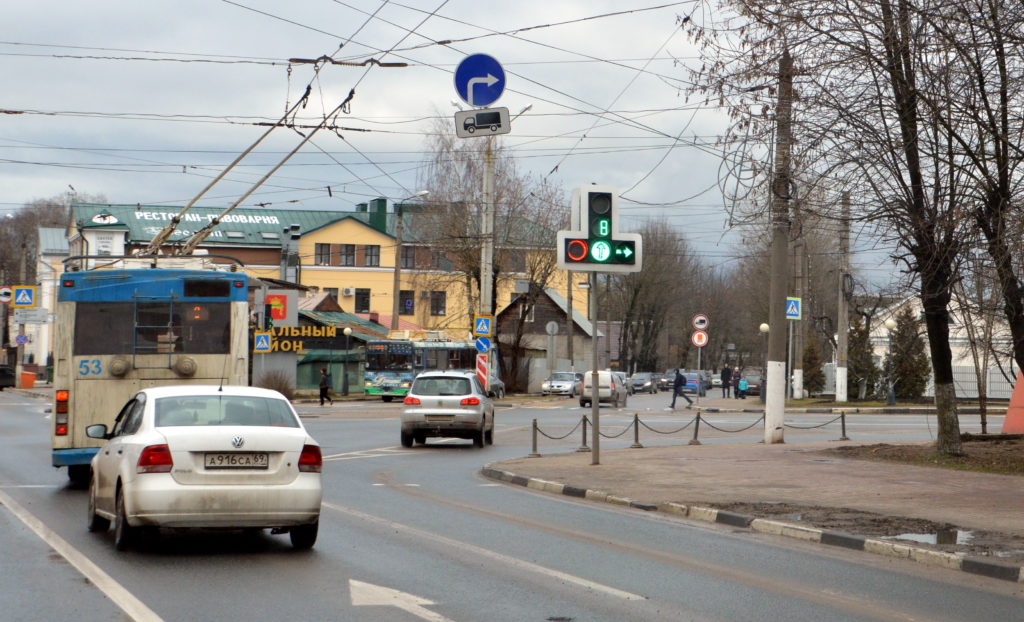 В Твери тестируют «умные» светофоры