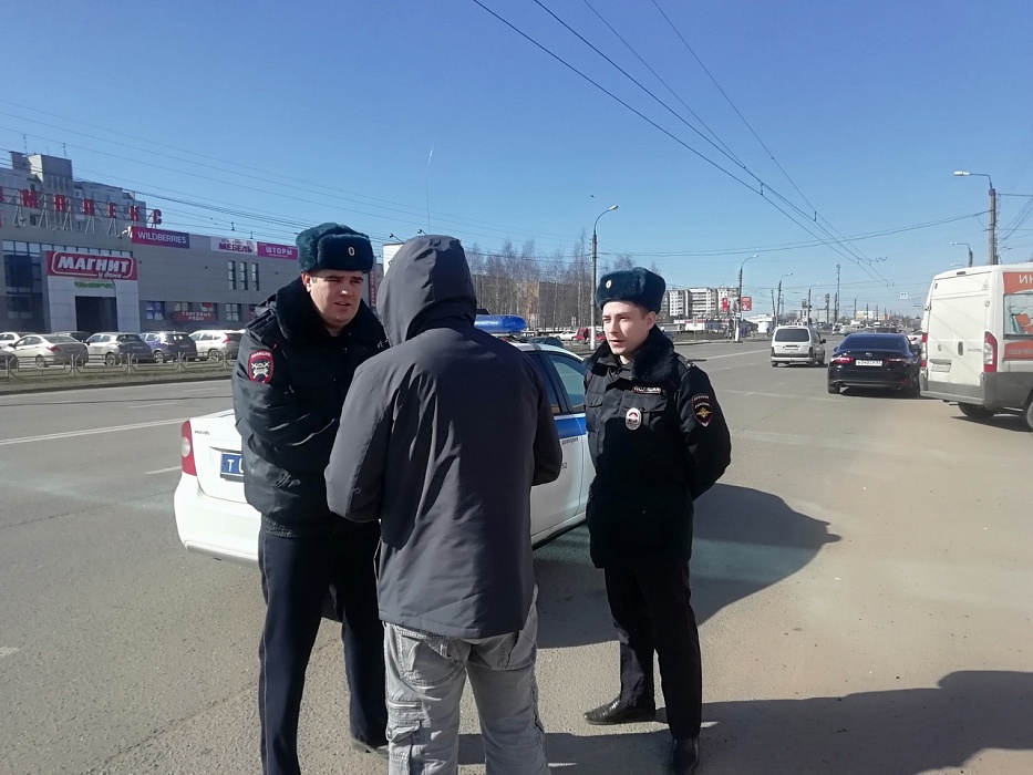 Сотрудники ГИБДД проверили сознательность пешеходов в Твери