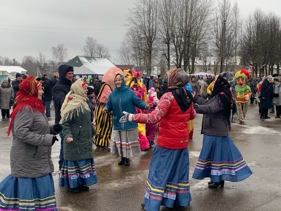 В Тверской области прошли праздничные гулянья «Ну, блин, Масленица» В Тверской области прошли праздничные гулянья «Ну, блин, Масленица»