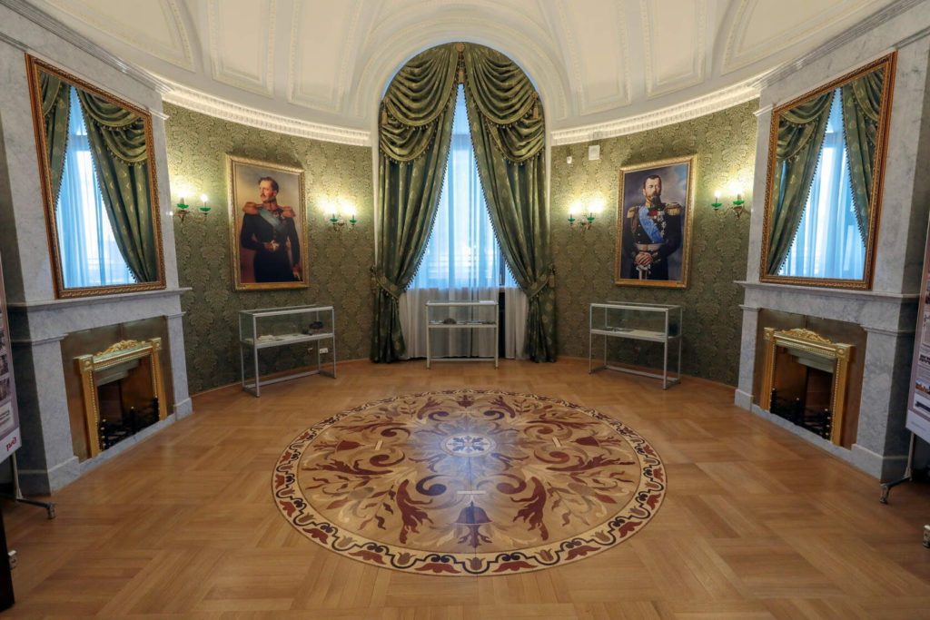 В царских покоях на железнодорожном вокзале Твери можно побывать онлайн В царских покоях на железнодорожном вокзале Твери можно побывать онлайн