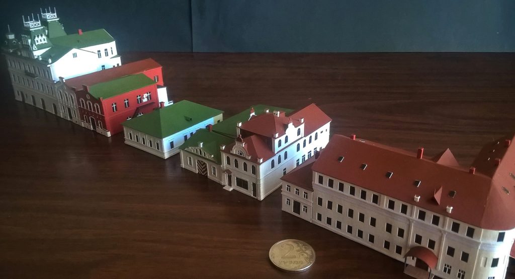 Житель Тверской области воссоздал родной город в миниатюре