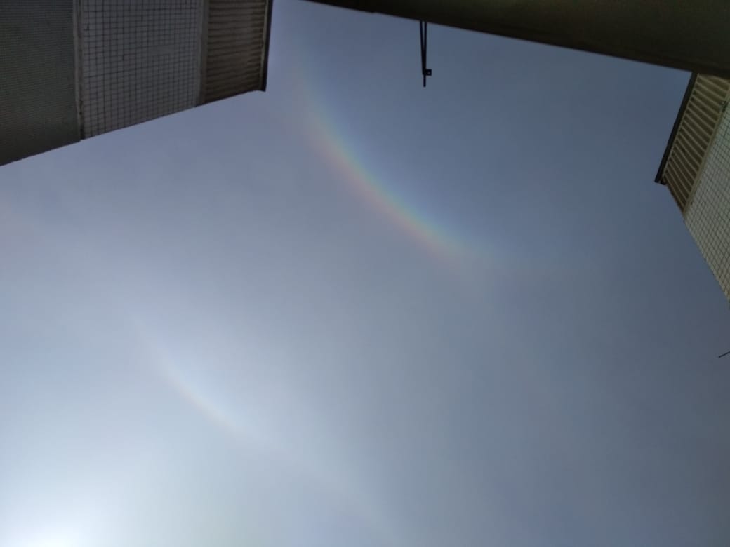 В небе над Тверью появилось необычное атмосферное явление