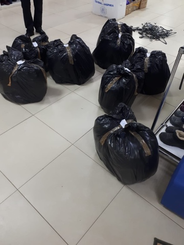 В Твери обнаружили магазин с контрафактной одеждой и обувью