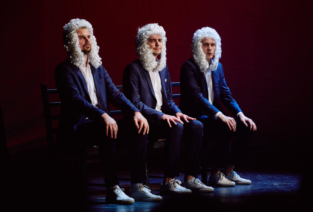 В Твери с успехом прошел спектакль «Комедия о смысле жизни» В Твери с успехом прошел спектакль «Комедия о смысле жизни»