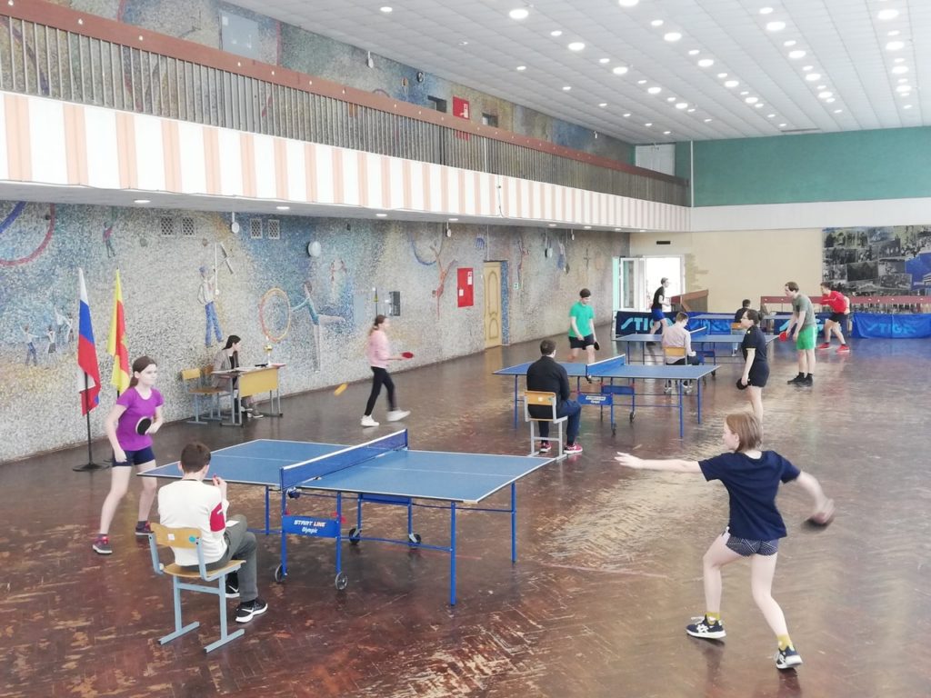 Турнир по теннису среди учащихся прошел в Твери Турнир по теннису среди учащихся прошел в Твери