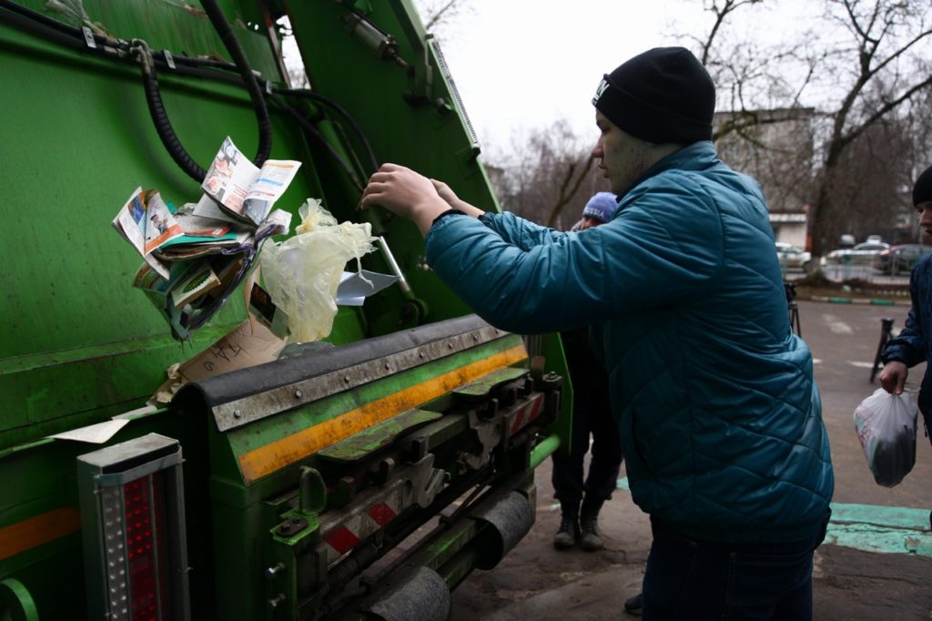 Тверские школьники собирают макулатуру, чтобы снять фильм о родном крае