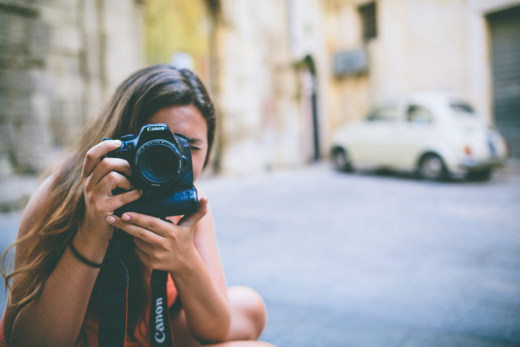 Жителей Твери приглашают на встречу «Фотография как творческий метод исследования и повествования» Жителей Твери приглашают на встречу «Фотография как творческий метод исследования и повествования»