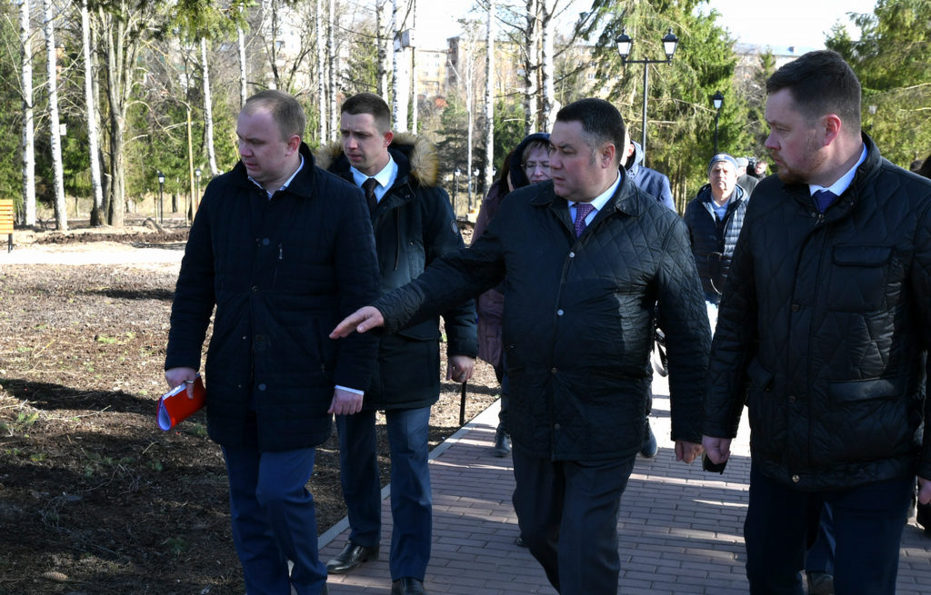 Игорь Руденя дал ряд поручений по завершению благоустройства Обелиска советским воинам в Ржеве