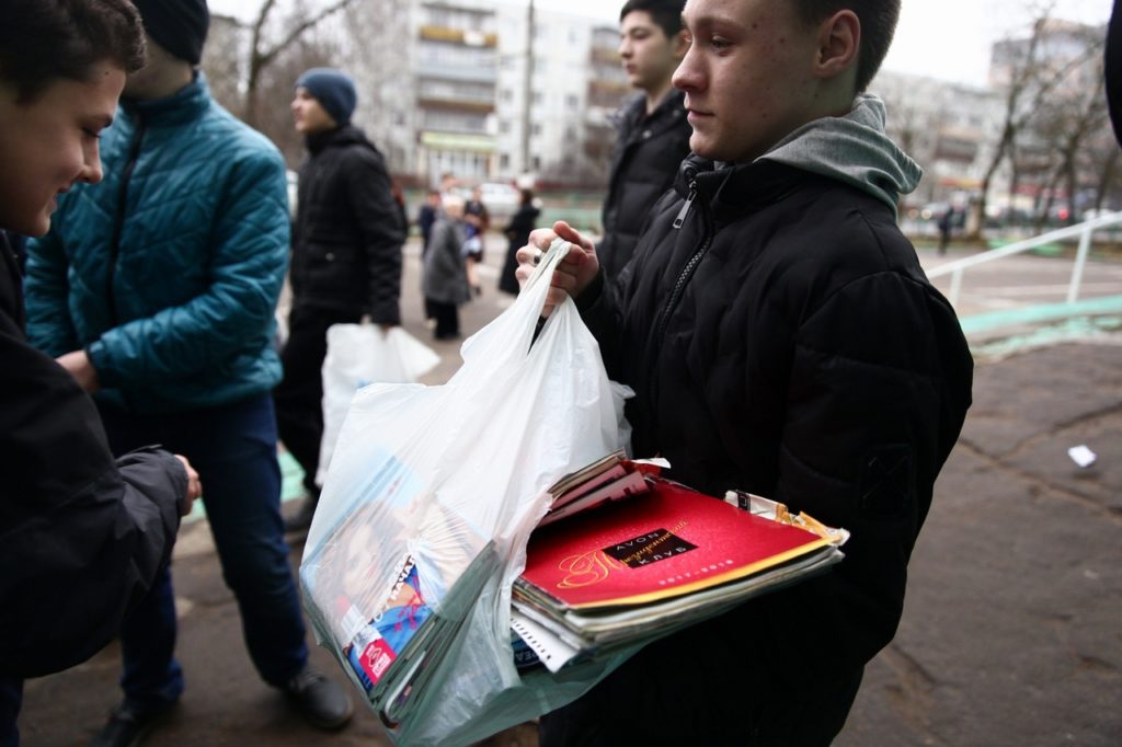 Тверские школьники собирают макулатуру, чтобы снять фильм о родном крае